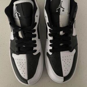 Nike Jordan Black and White